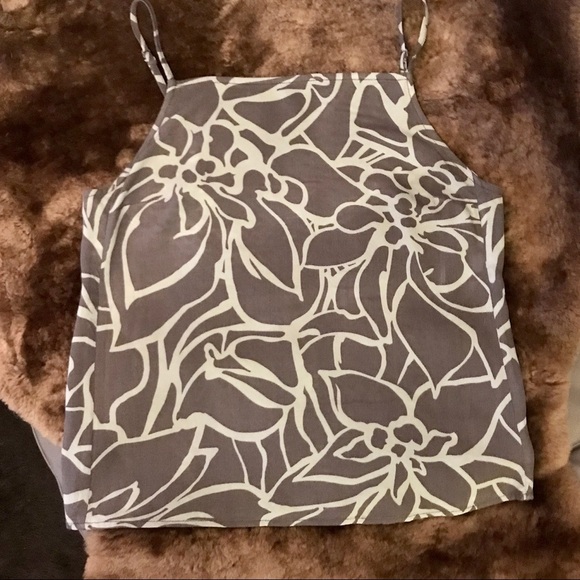 💰PRICE DROP💰Gap floral tank top! 👚👚👚 - Picture 2 of 4